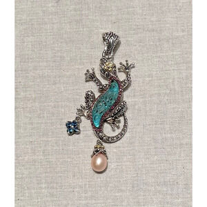 Barbara Bixby Large 925 Sterling and Gemstone Gecko Pendant